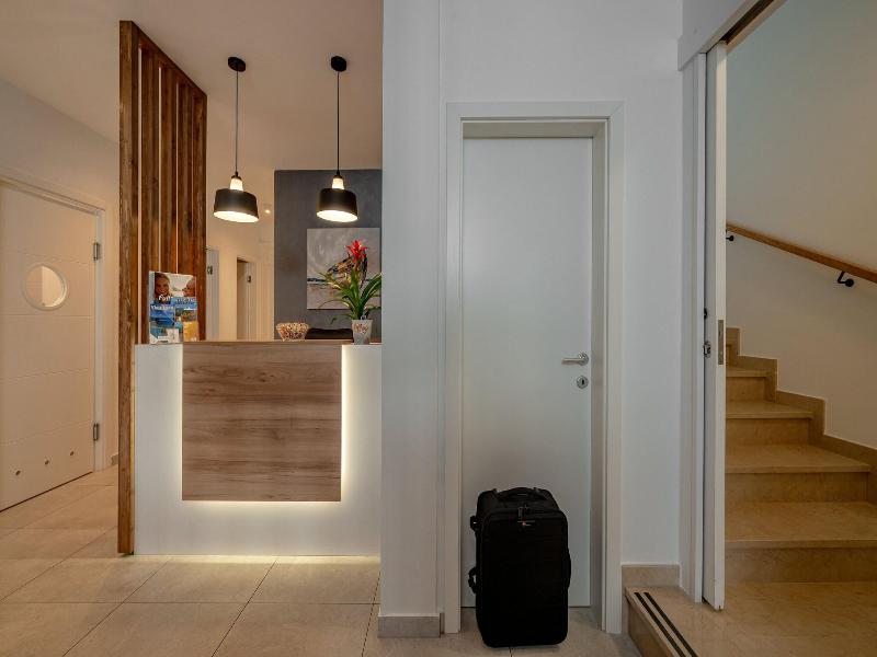 Seven Seas Residence image