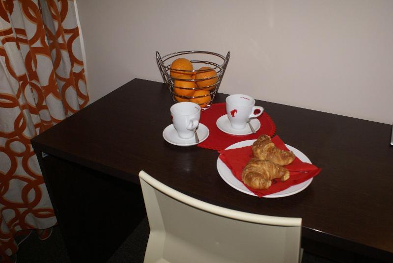 Hotel Prunk image