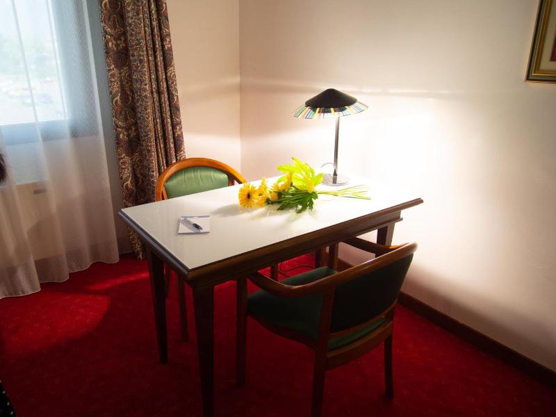 Hotel Tessarin image
