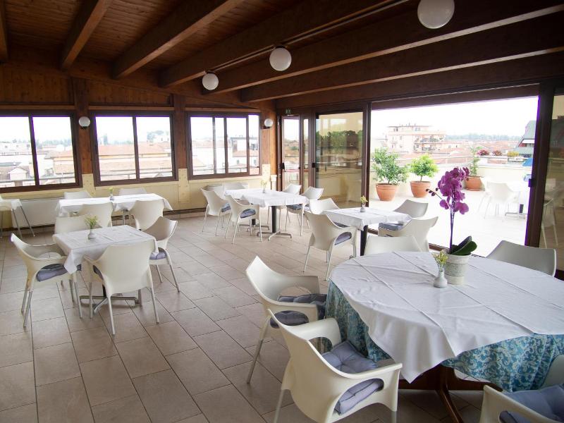 Hotel Tessarin image