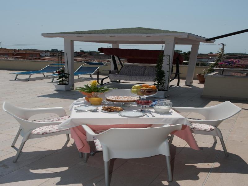 Hotel Tessarin image