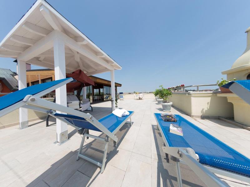 Hotel Tessarin image