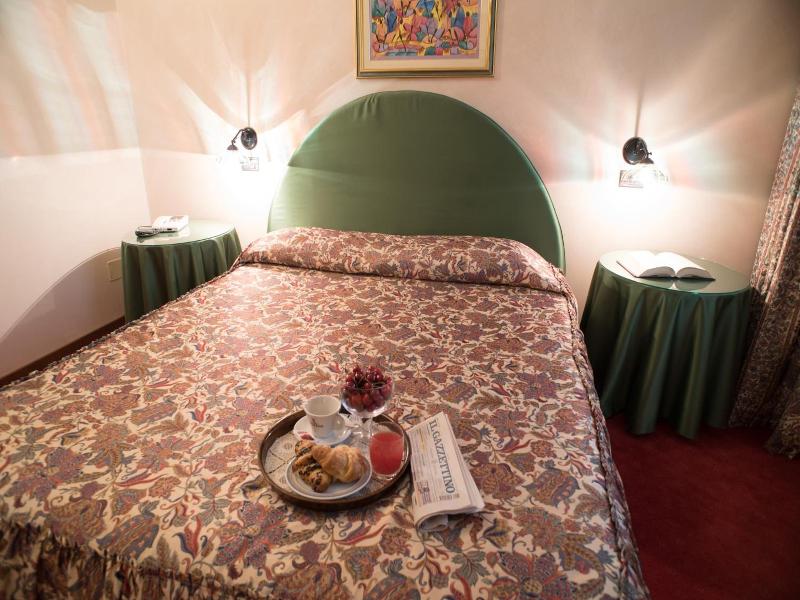 Hotel Tessarin image