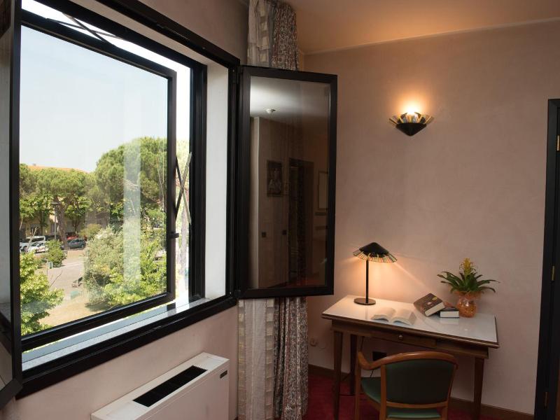 Hotel Tessarin image