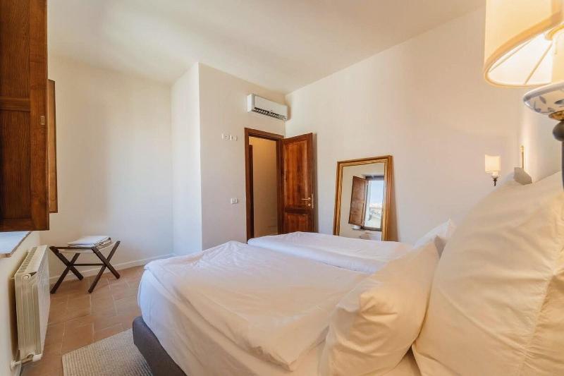 Aethos Saragano image