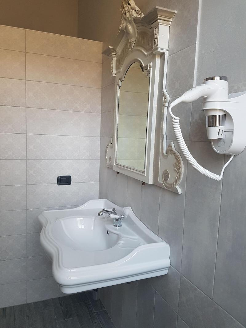 B&B L'Ortodellerose image