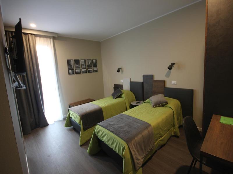 Pove 2.4 Hotel — general view