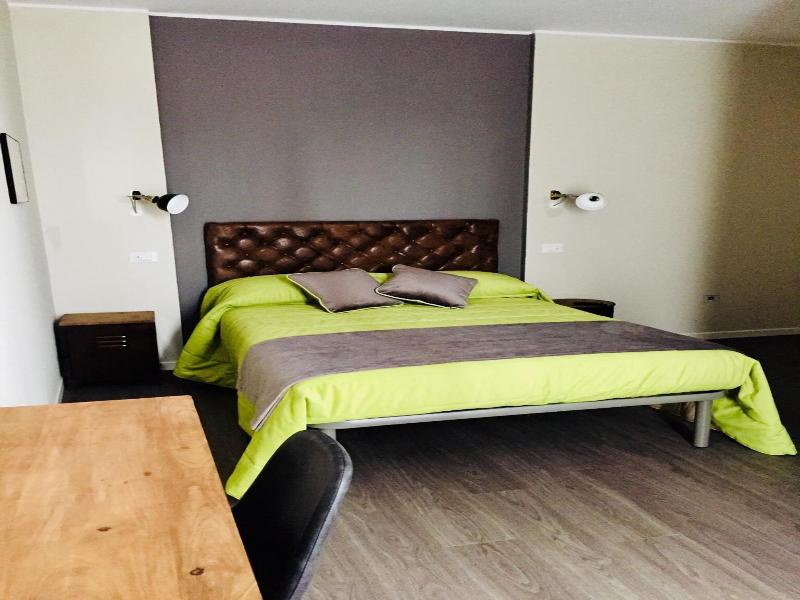 Pove 2.4 Hotel image
