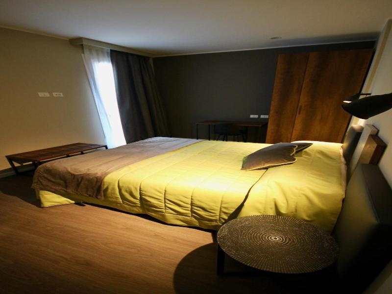 Pove 2.4 Hotel image