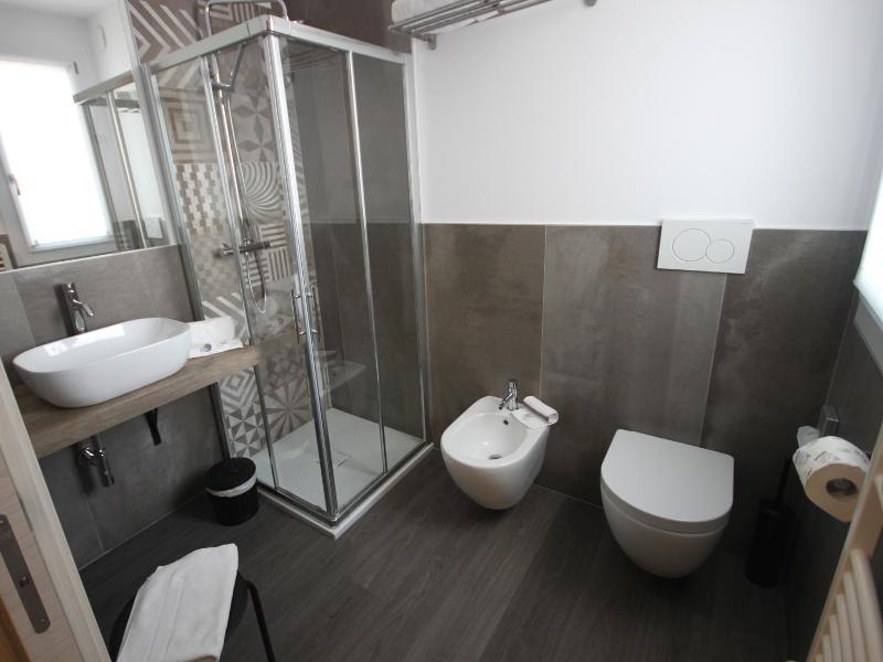 Pove 2.4 Hotel image