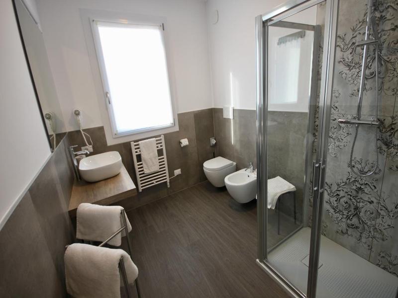 Pove 2.4 Hotel image