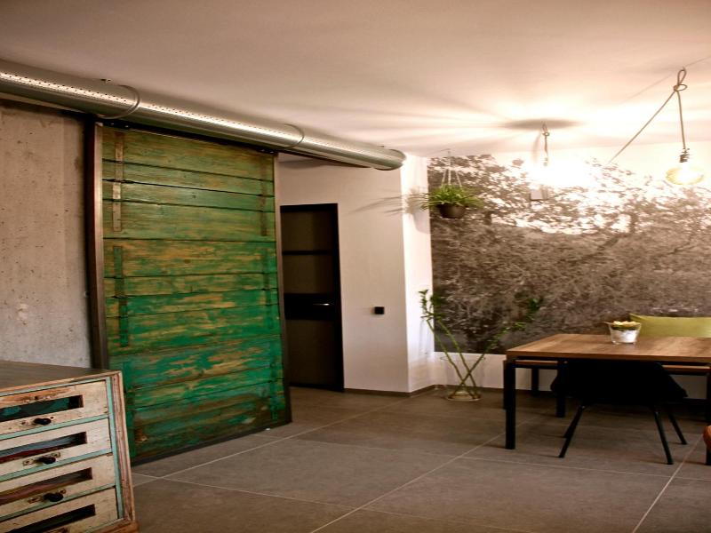 Pove 2.4 Hotel image