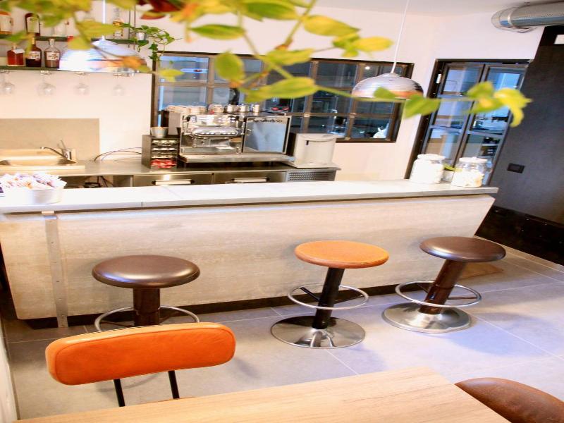 Pove 2.4 Hotel image