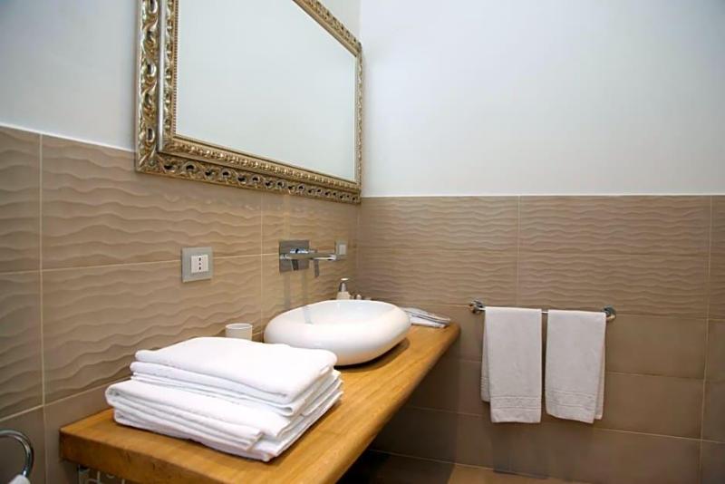 Hypnos Boutique Hotel image