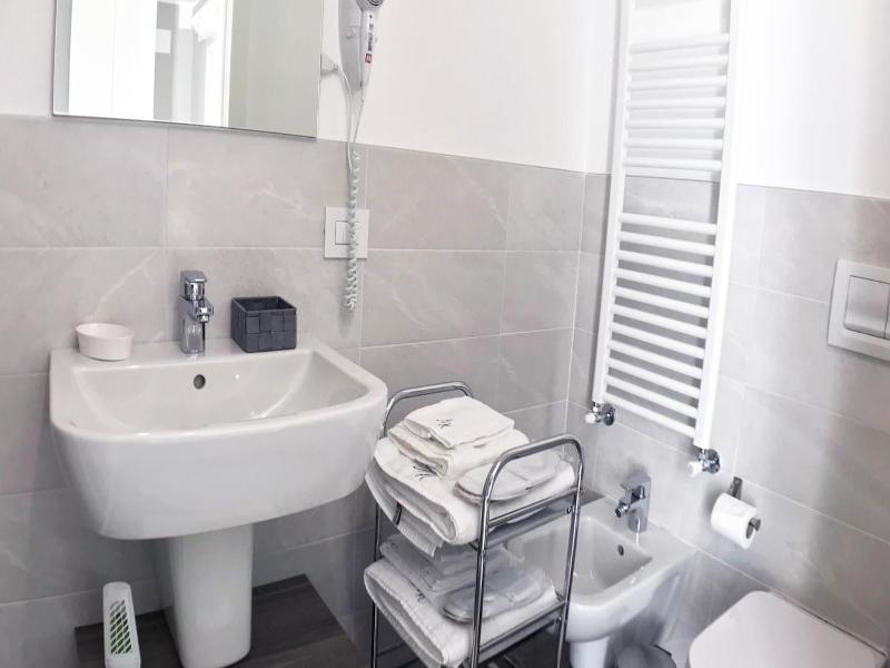 Bonne Nuit Guest House image