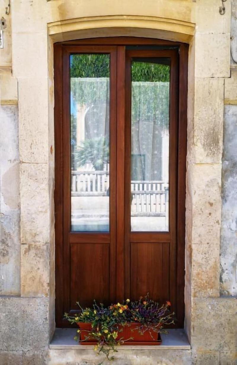 Le Strazzigne image