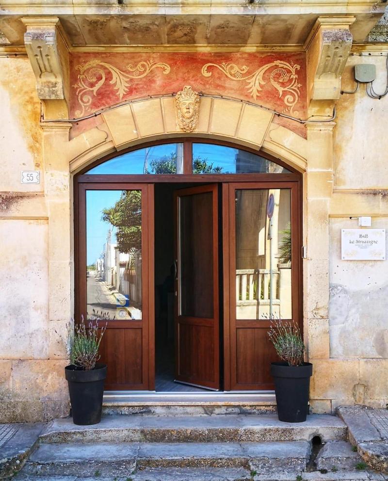 Le Strazzigne image