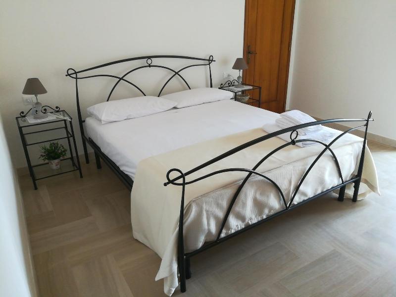 Le Strazzigne image