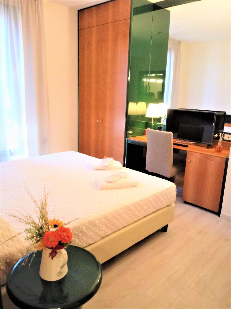 Hotel Dozza image