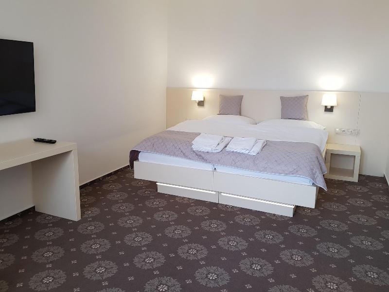 Hotel Chmelnice image