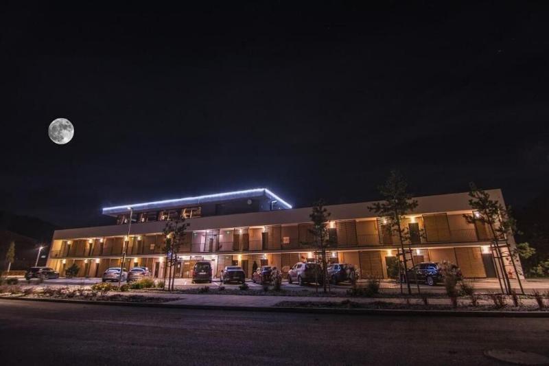 Tatraline image
