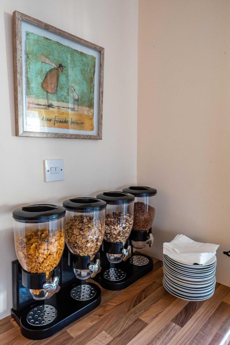 Aarondale Guest House image