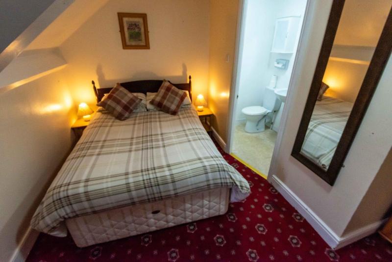 Aarondale Guest House image