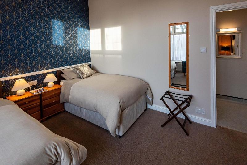 Aarondale Guest House image