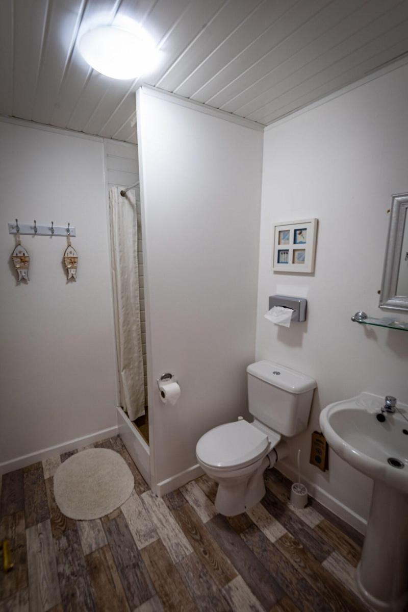 Aarondale Guest House image
