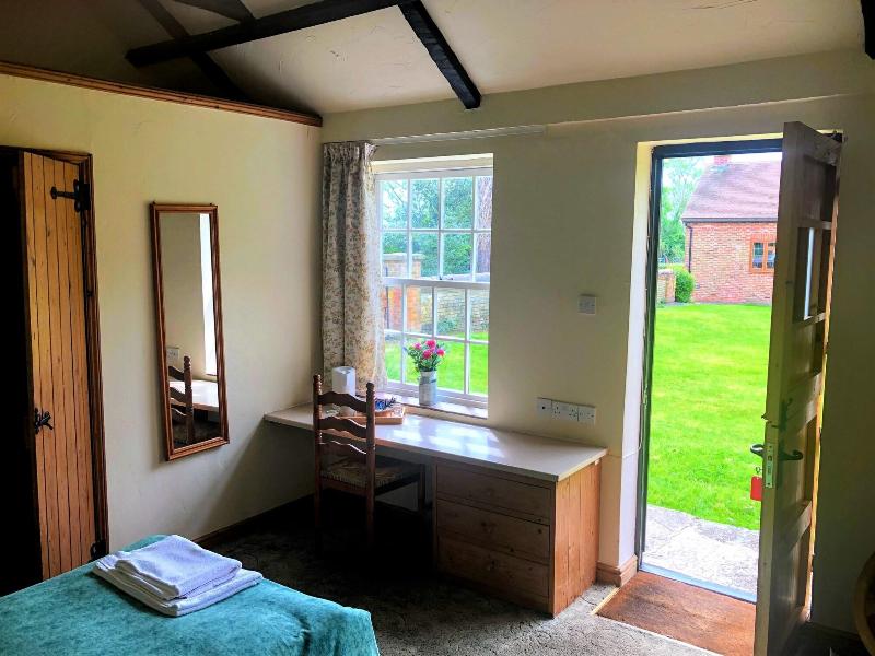Beachborough Park image