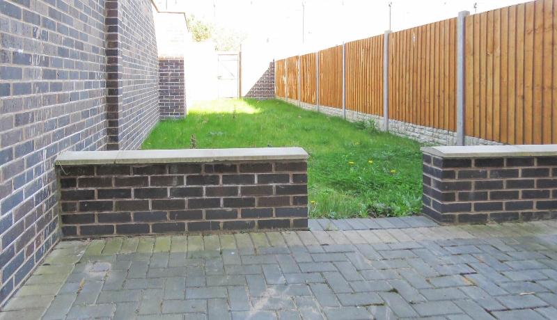 Tudors Esuites Birmingham Townhouse Private Garden image