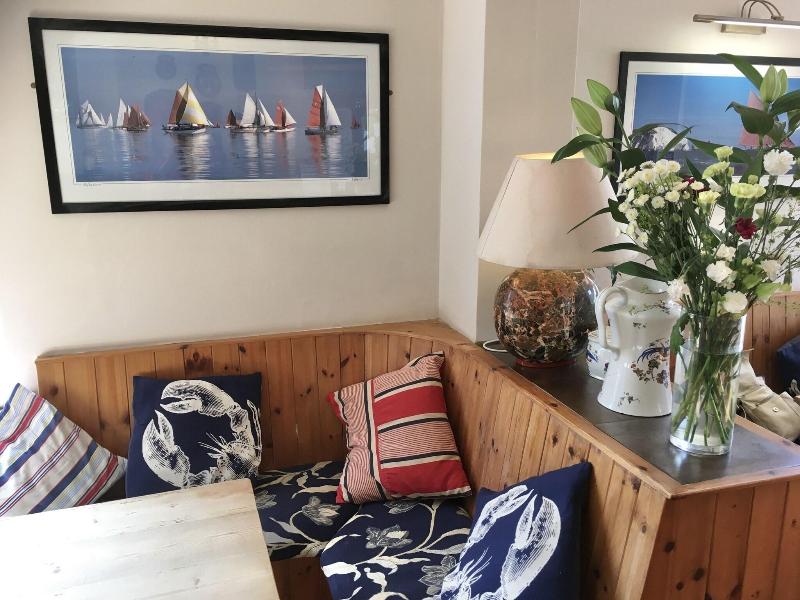 The Highdown Inn image