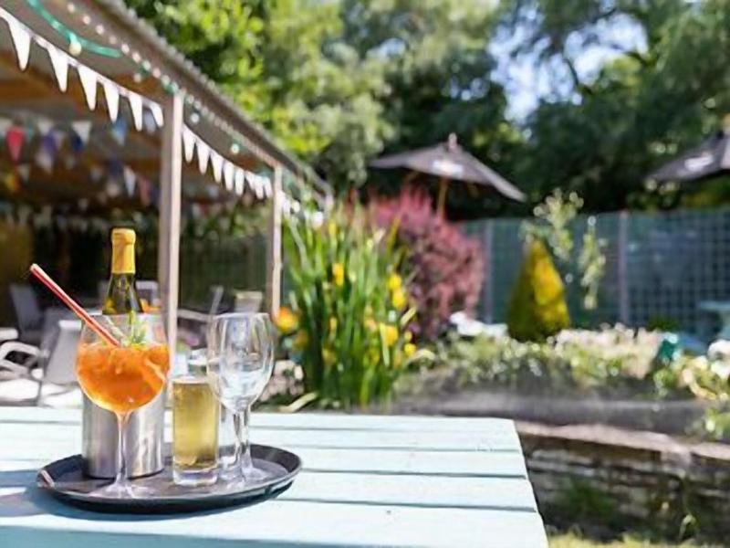 The Highdown Inn image
