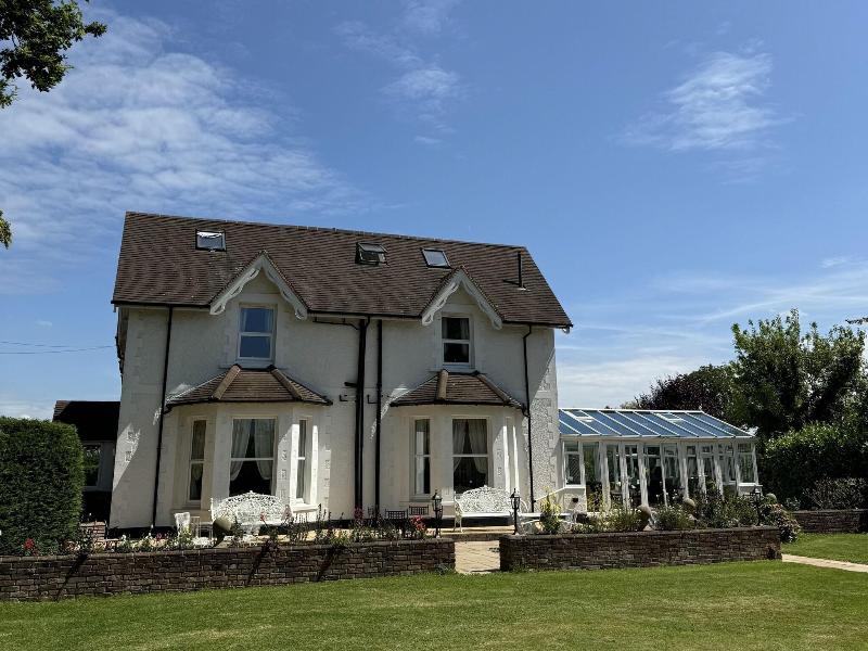 Hookwood Lodge image
