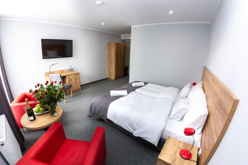 Seven Hotel image