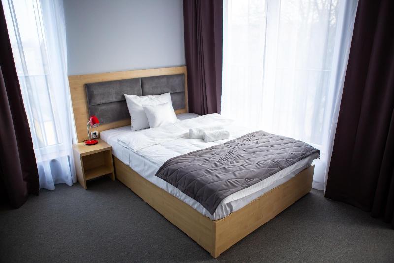 Seven Hotel image
