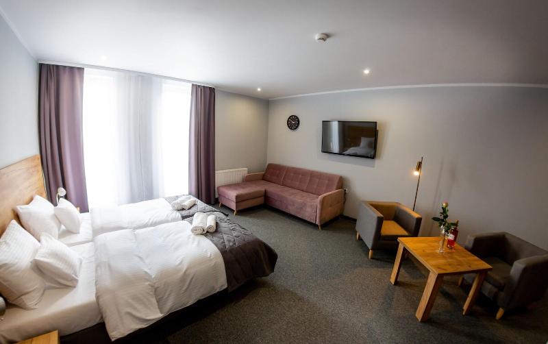 Seven Hotel image