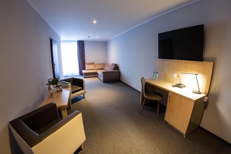 Seven Hotel image
