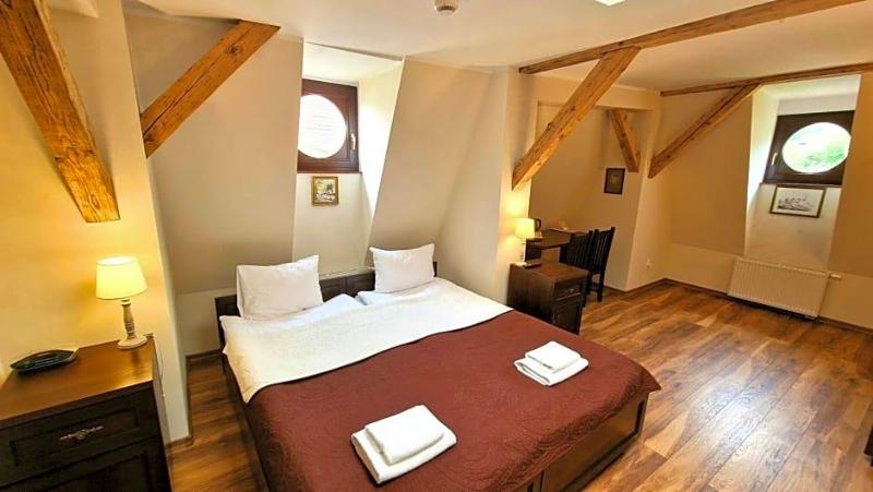 Hotel Charlotta image