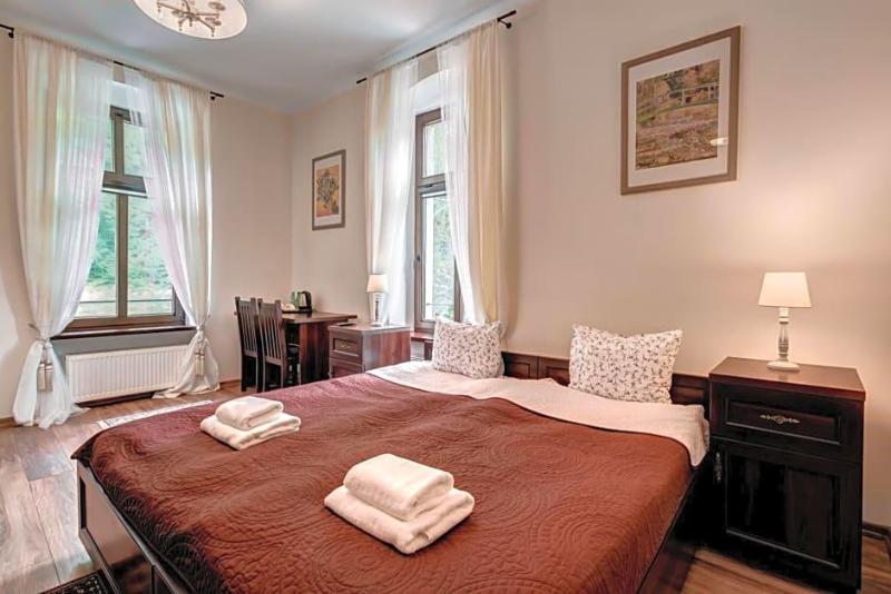 Hotel Charlotta image