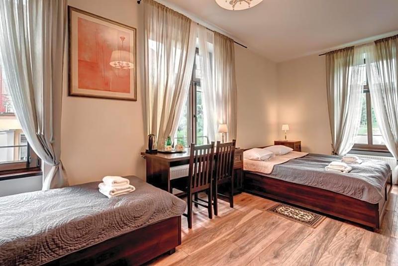 Hotel Charlotta image