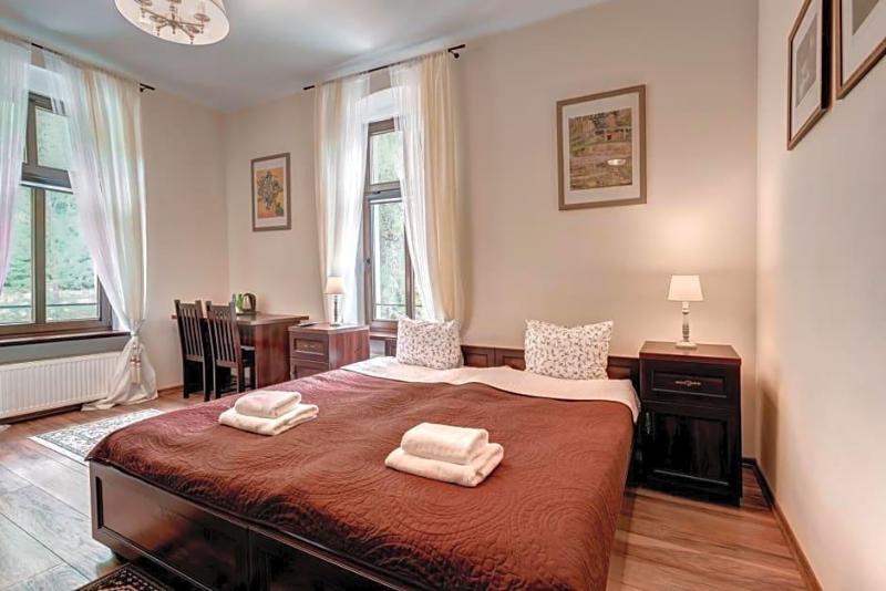 Hotel Charlotta image