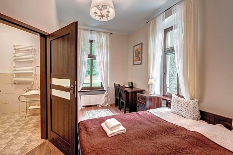 Hotel Charlotta image