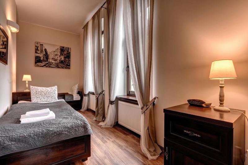 Hotel Charlotta image