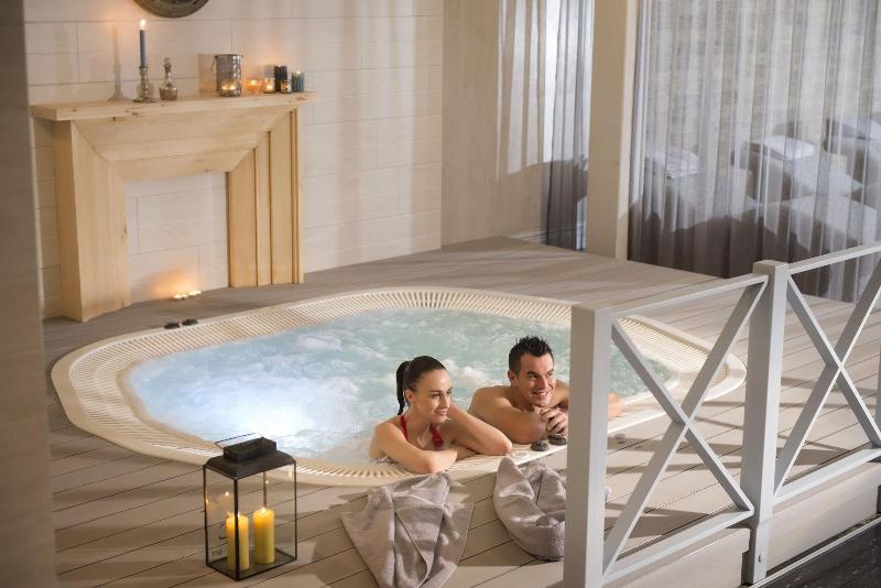 Neptuno Resort & Spa image