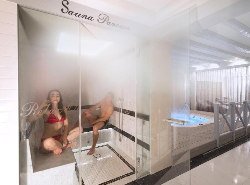 Neptuno Resort & Spa image