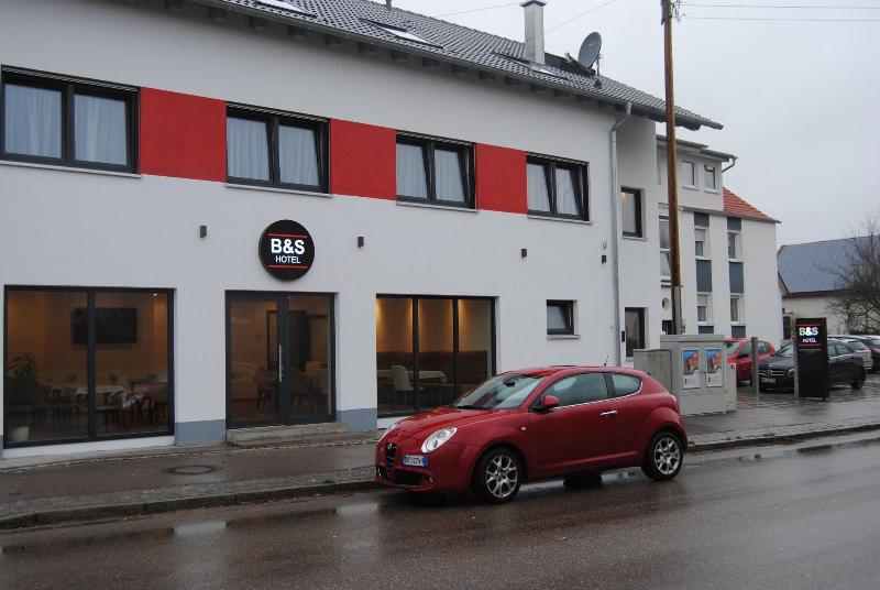 B&S Hotel image
