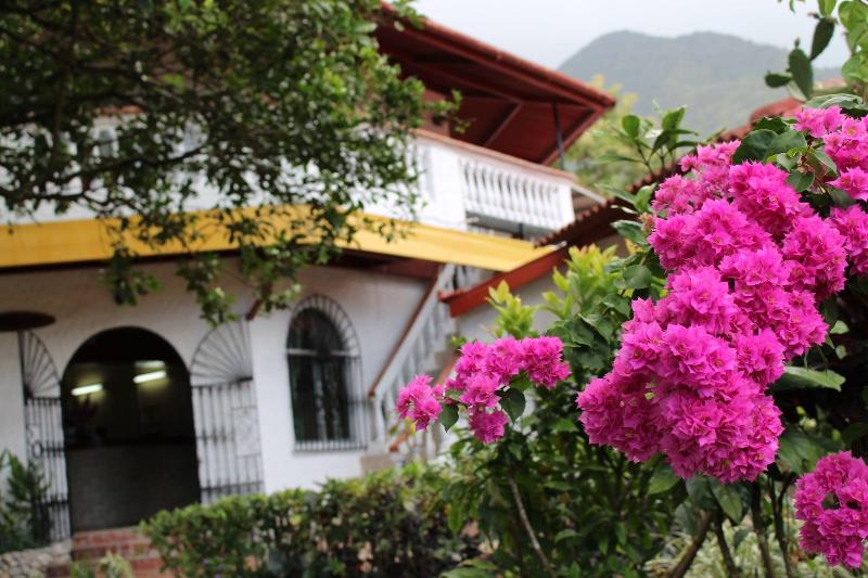 Hotel Y Restaurante Valle Verde image