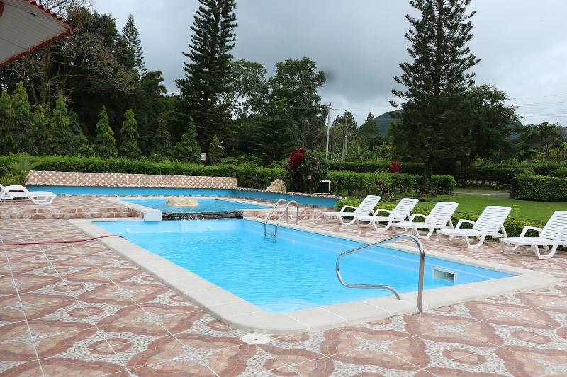 Hotel Y Restaurante Valle Verde image