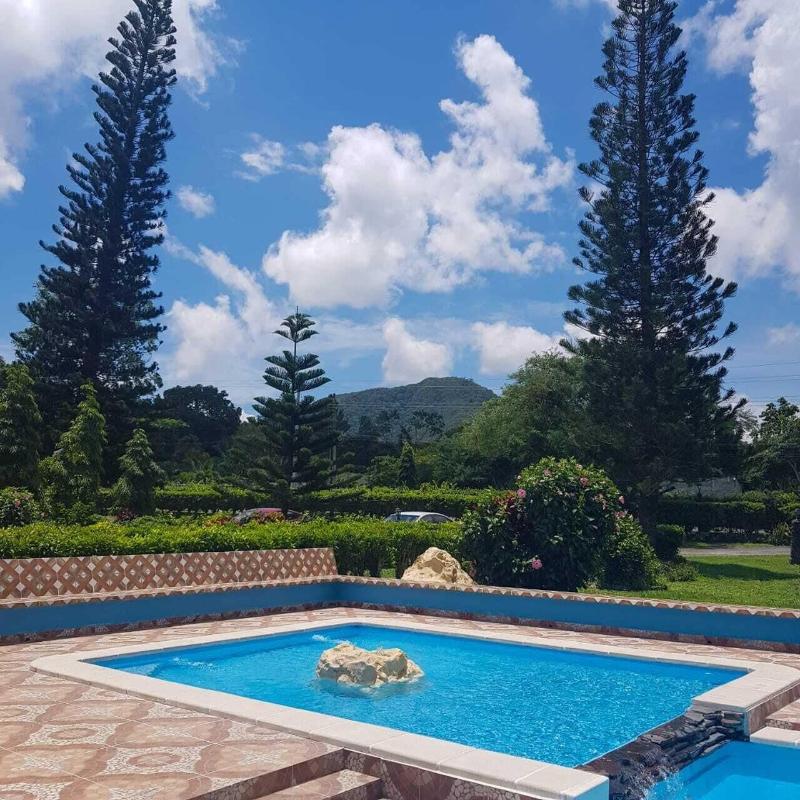 Hotel Y Restaurante Valle Verde image